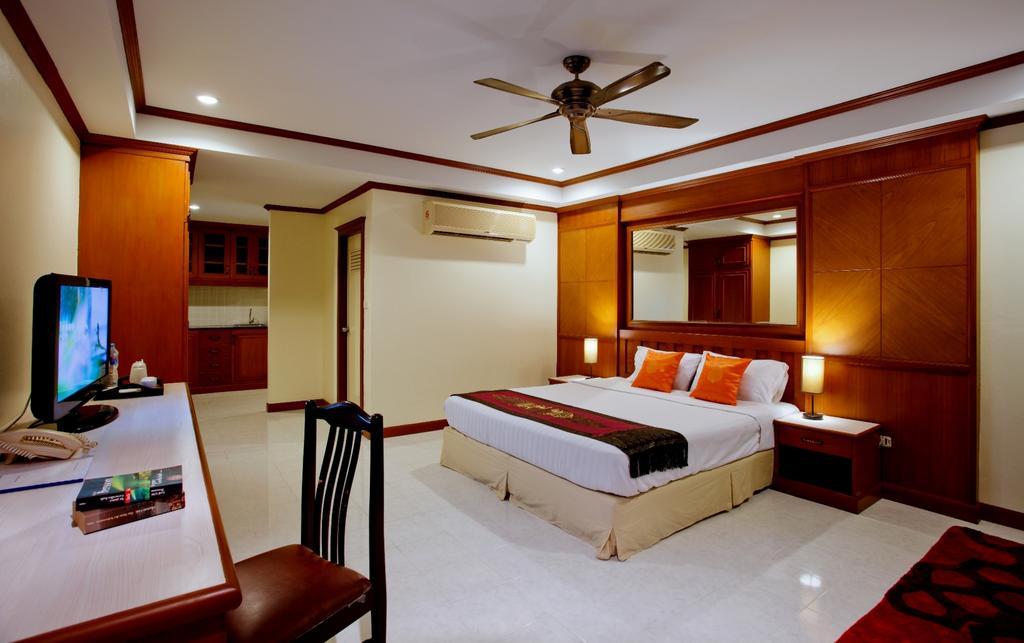 Patong The Yim Siam Hotel מראה חיצוני תמונה