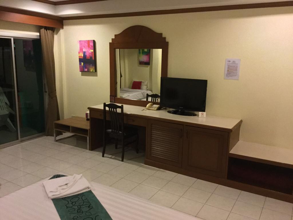 Patong The Yim Siam Hotel מראה חיצוני תמונה