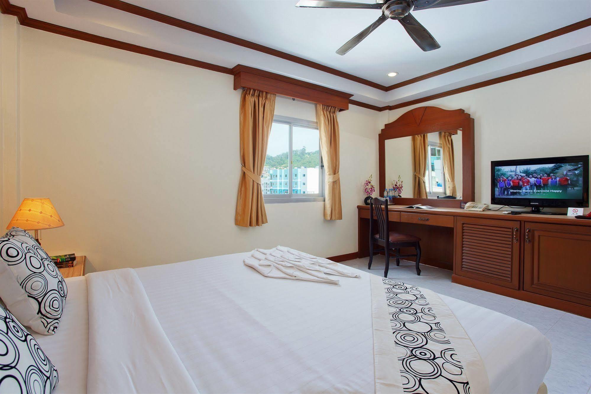 Patong The Yim Siam Hotel מראה חיצוני תמונה