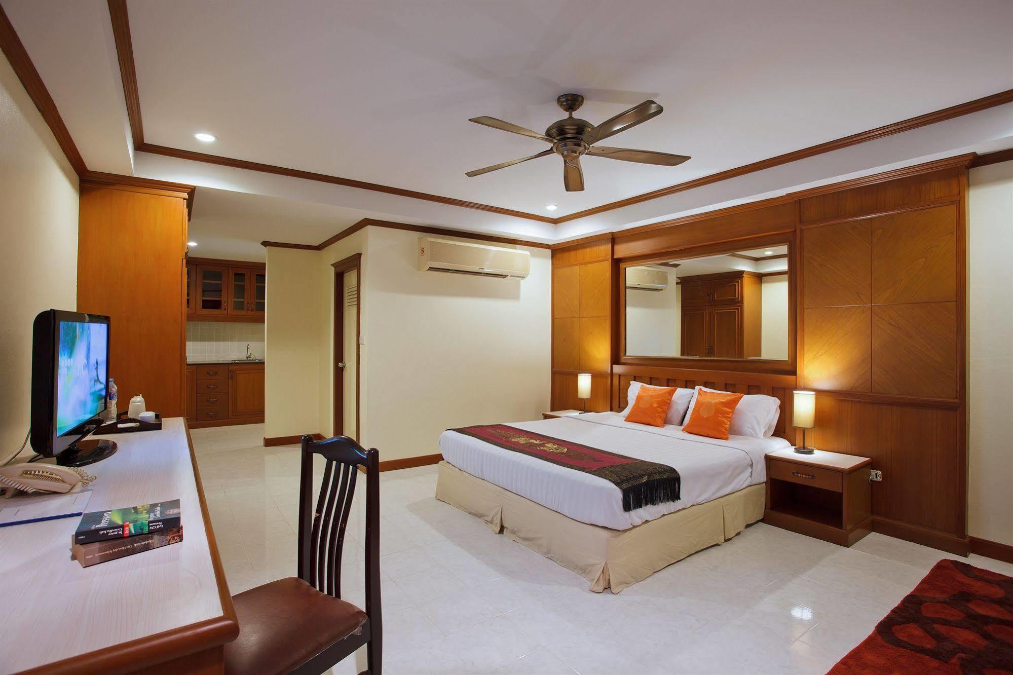 Patong The Yim Siam Hotel מראה חיצוני תמונה